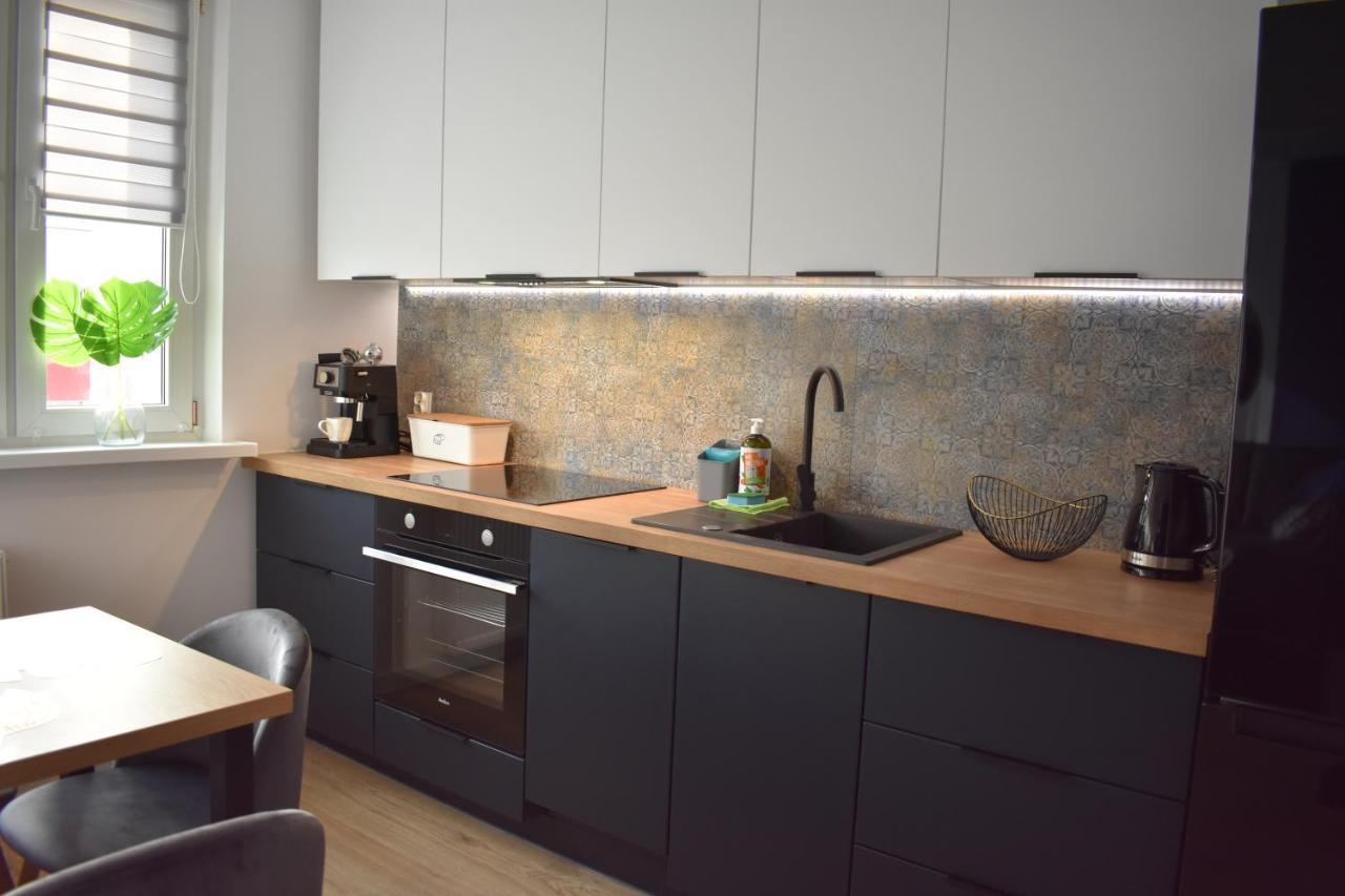 Apartament W Centrum Przy Parku Na Wyspie Piła Exteriér fotografie