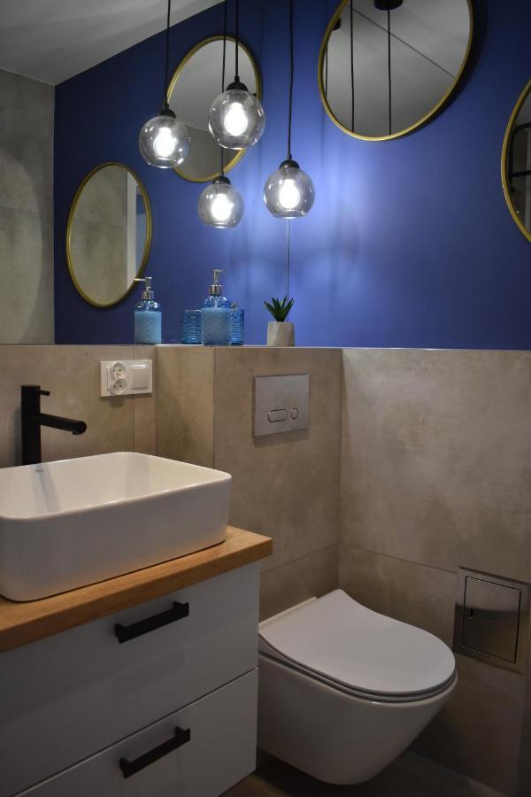 Apartament W Centrum Przy Parku Na Wyspie Piła Exteriér fotografie
